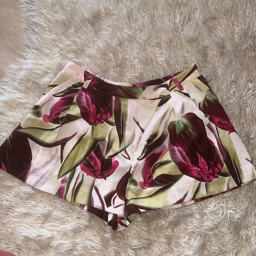 H&M fauna faux silk shorts size 34 4